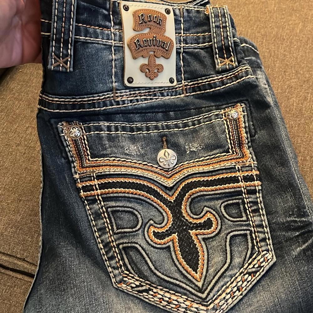 ROCK REVIVAL LOWRY STRAIGHT LEG JEANS